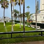 Апартаменты Ocean Coast Cristianos Comodoro Лос Кристианос
