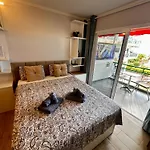 Ocean Coast Cristianos Comodoro Apartament *