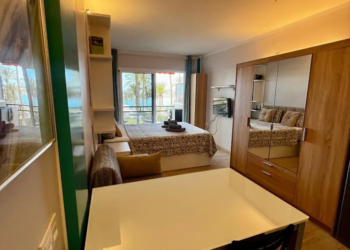 Ocean Coast Cristianos Comodoro Apartment