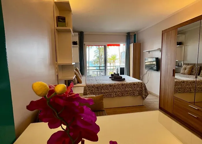 Ocean Coast Cristianos Comodoro Apartment Los Cristianos (Tenerife)
