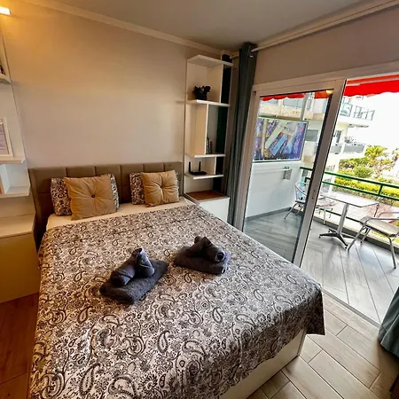 Ocean Coast Cristianos Comodoro Apartman *