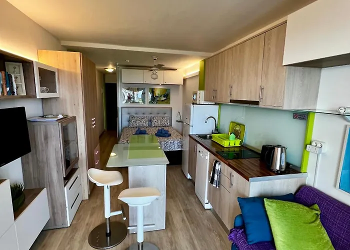 Ocean Coast Cristianos Comodoro * لوس كريستيانوس